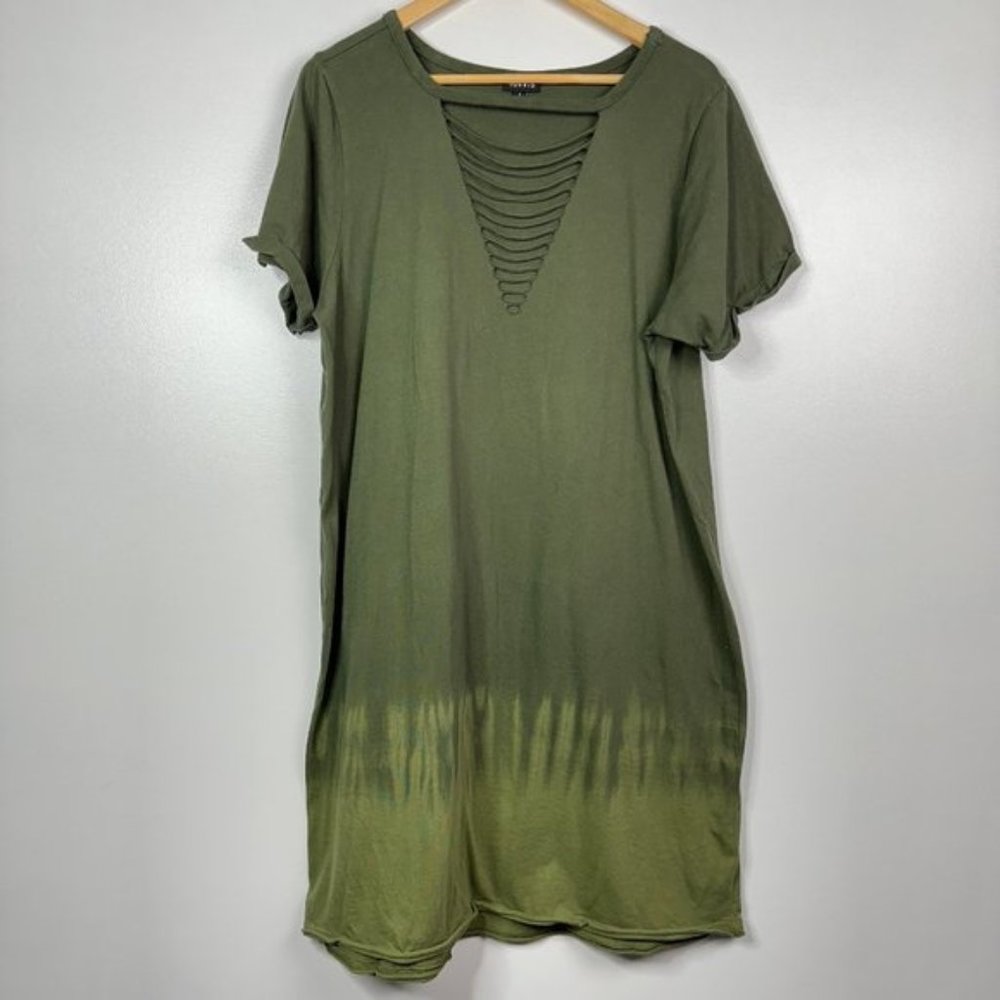 Torrid  Short Sleeve Shirt Dress  Ombre Green Tie Dye  V Neck  Size 2X